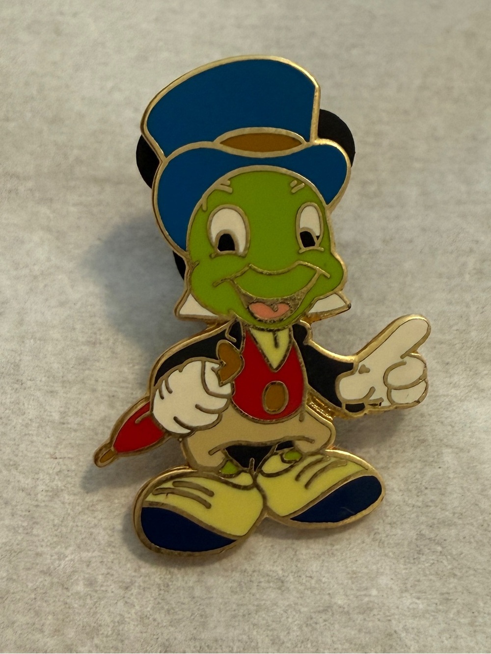 Disney Collectible Pin #965, 2002 Jiminy Cricket (from Pinocchio), 1 1/4” x 7/8”
